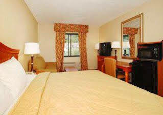 Quality 2* Ashland